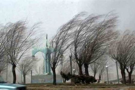 سرعت باد در نواحی غربی استان به ۵۴کیلومتر در ساعت رسید