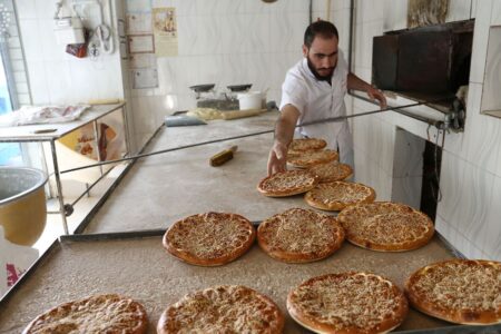 مجوز ۱۰ نانوایی متخلف در استان گلستان باطل شد