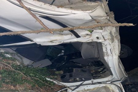 سقوط خودرو پراید به دره در پارک جنگلی کردکوی