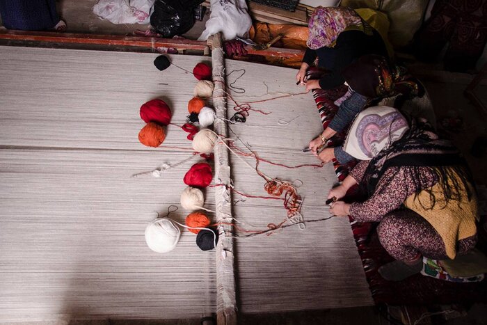 فعالیت ۳۰ هزار بافنده فرش دستباف در استان گلستان