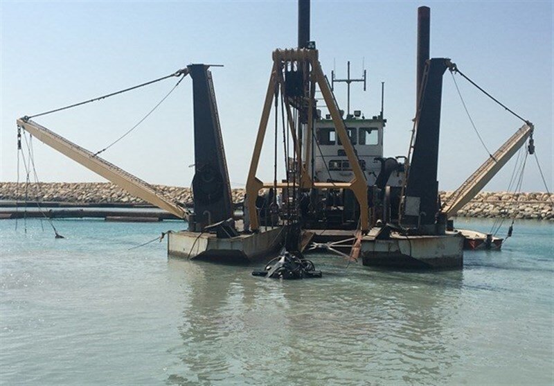 استقرار نخستین لایروب در کانال آشور خلیج